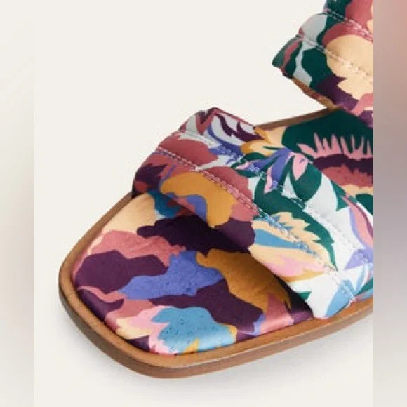BODEN Printed Satin Slide Sandals - Picture 4 of 11